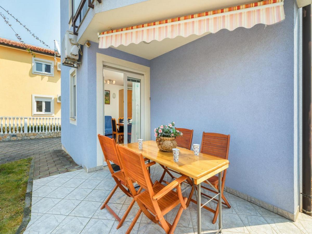Apartment Dana Fažana Exterior foto